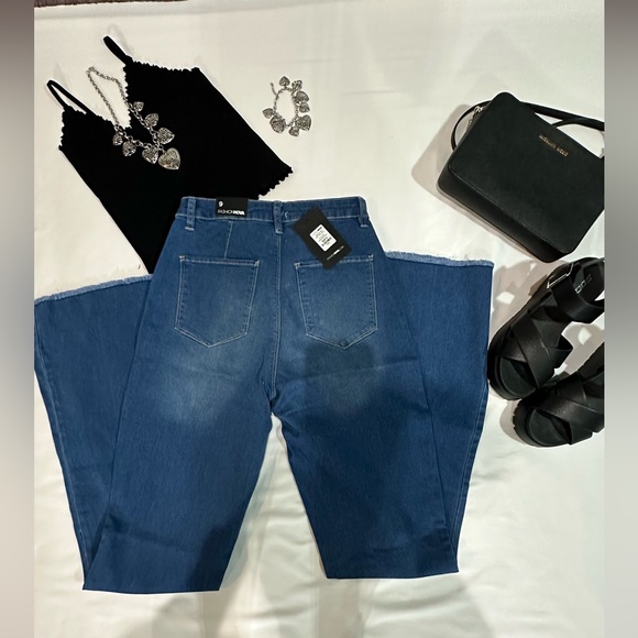 Bellbottoms jeans - Picture 2 of 4